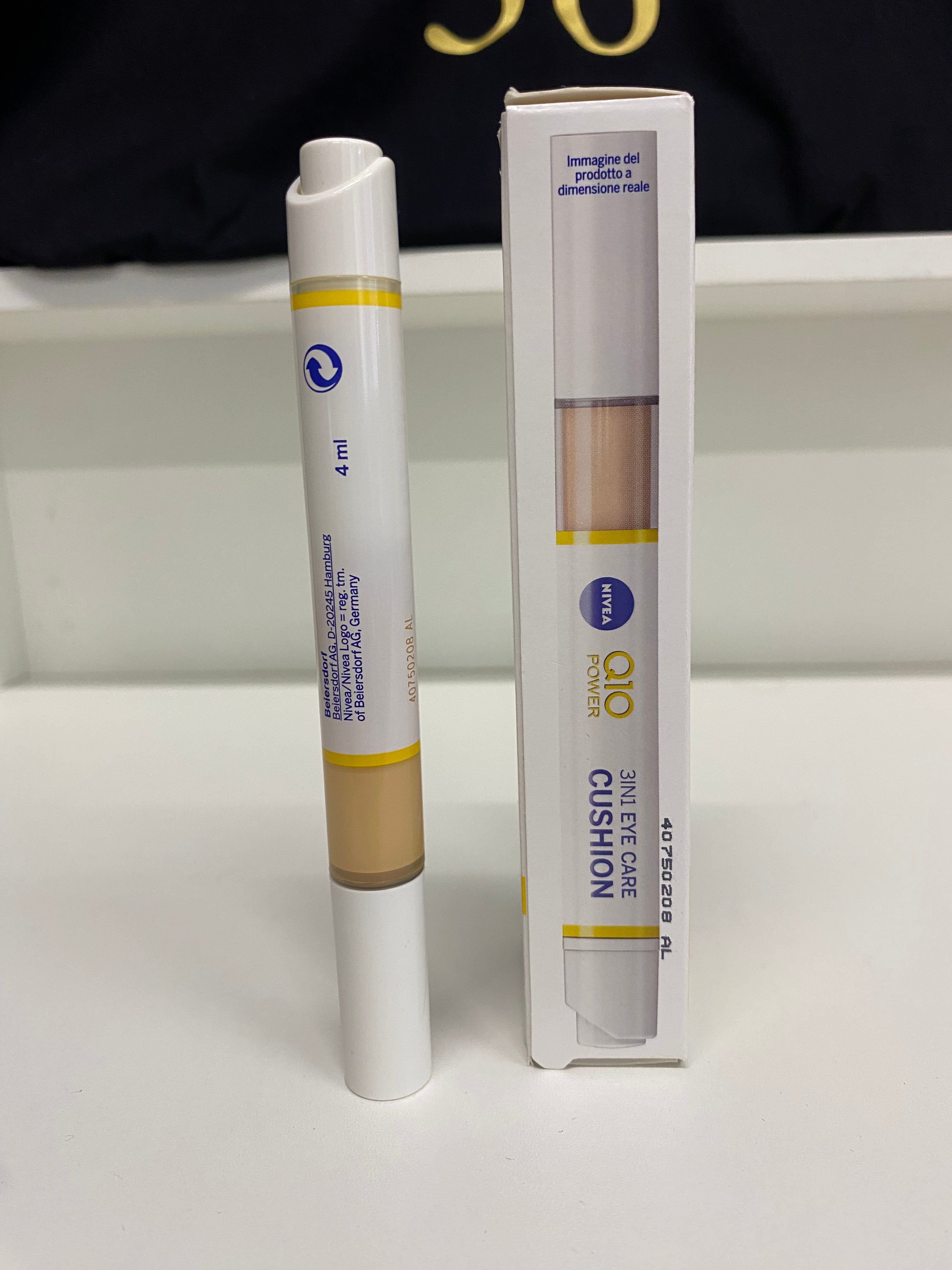 NIVEA 3 IN 1 EYE CARE CUSHION Q10 POWER