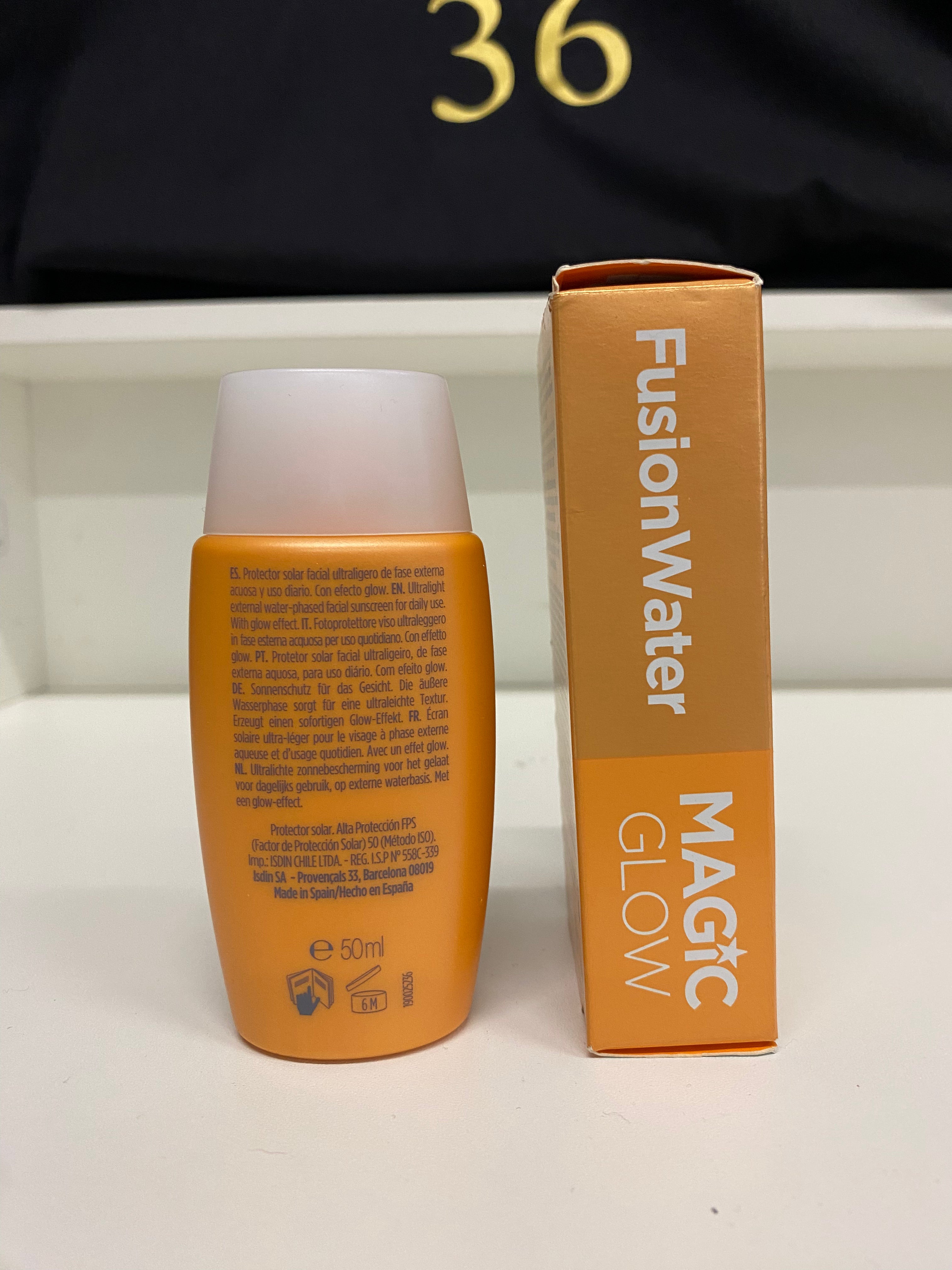 ISDIN FOTOPROTECTOR FUSION WATER MAGIC GLOW