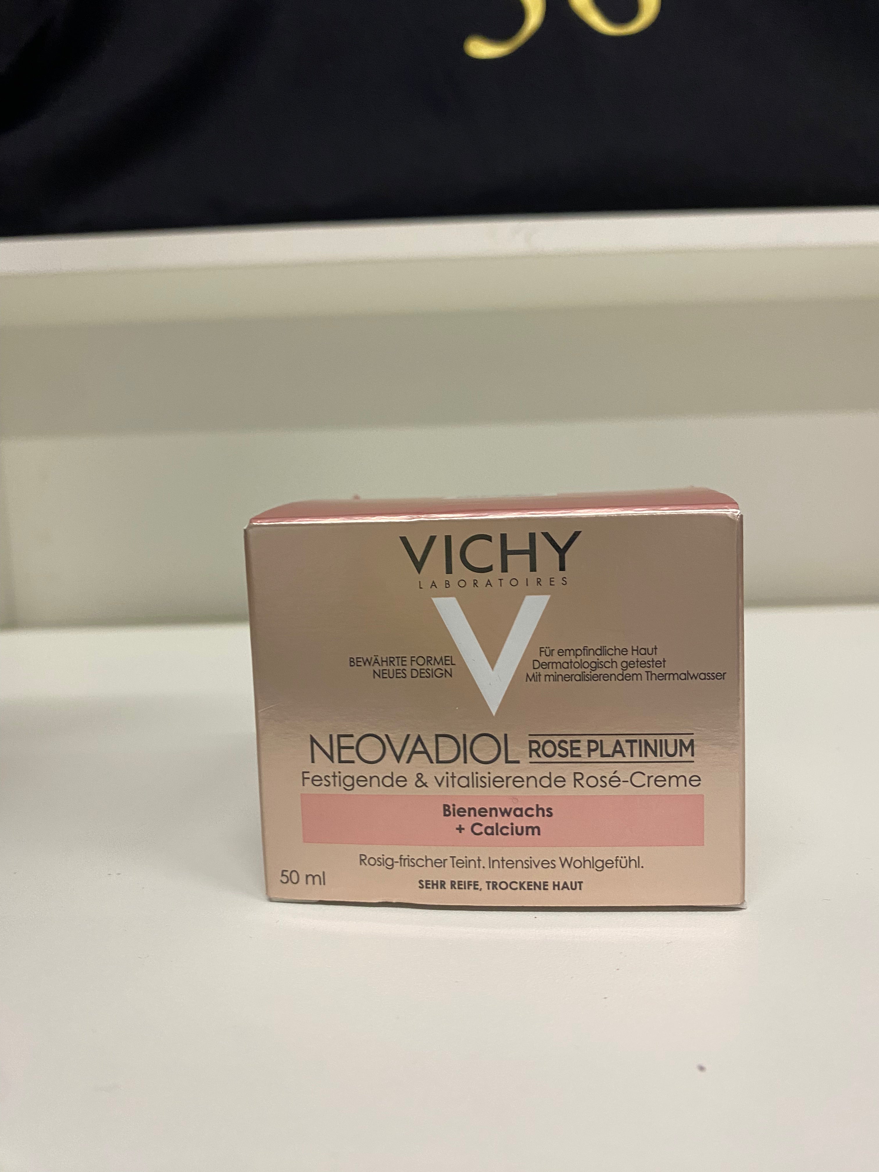VICHY NEOVADIOL ROSE PLATINIUM CREMA ROSA FORTIFICANTE E RIVITALIZZANTE 50ml