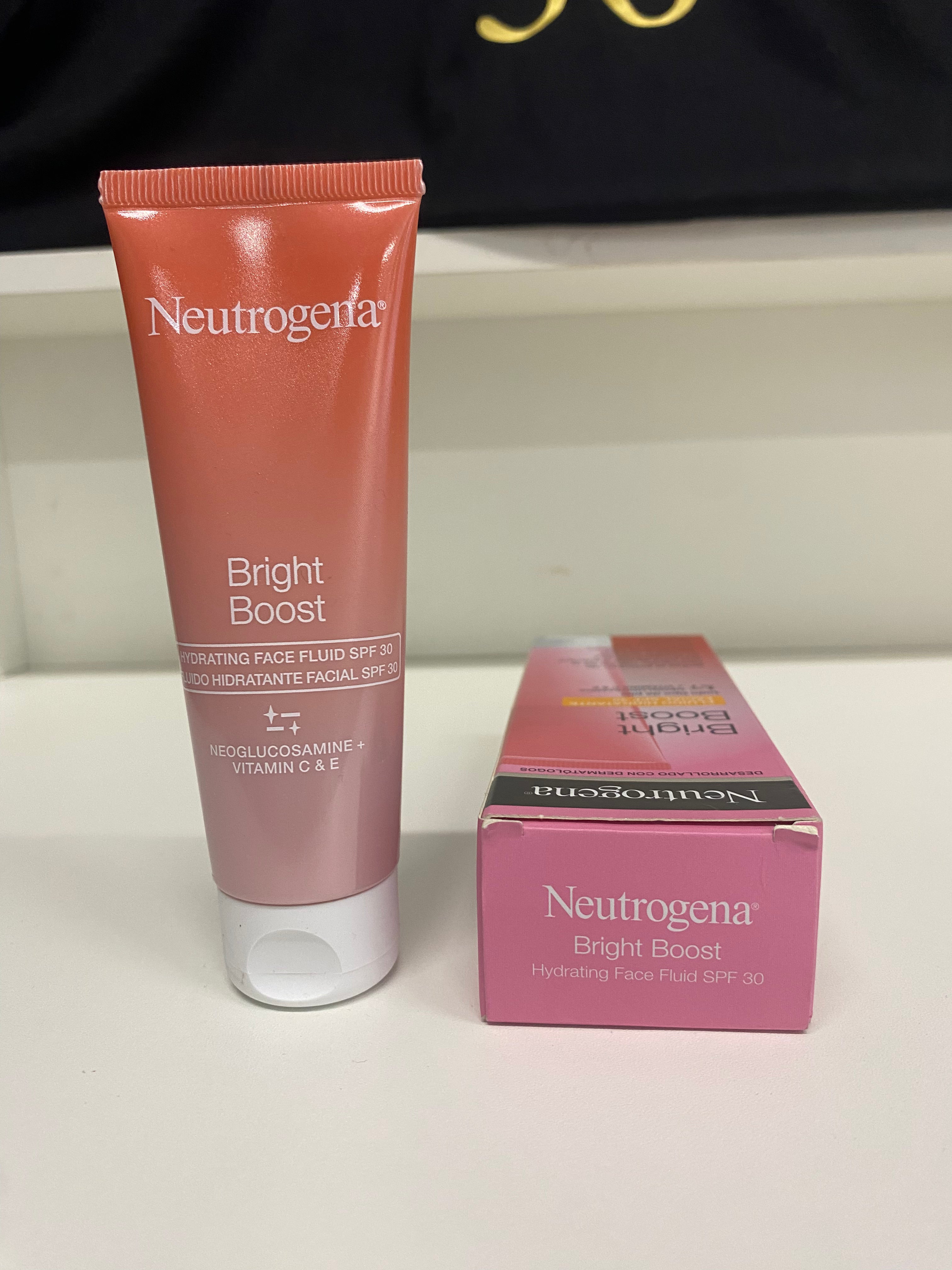 NEUTROGENA BRIGHT BOOST 50ml