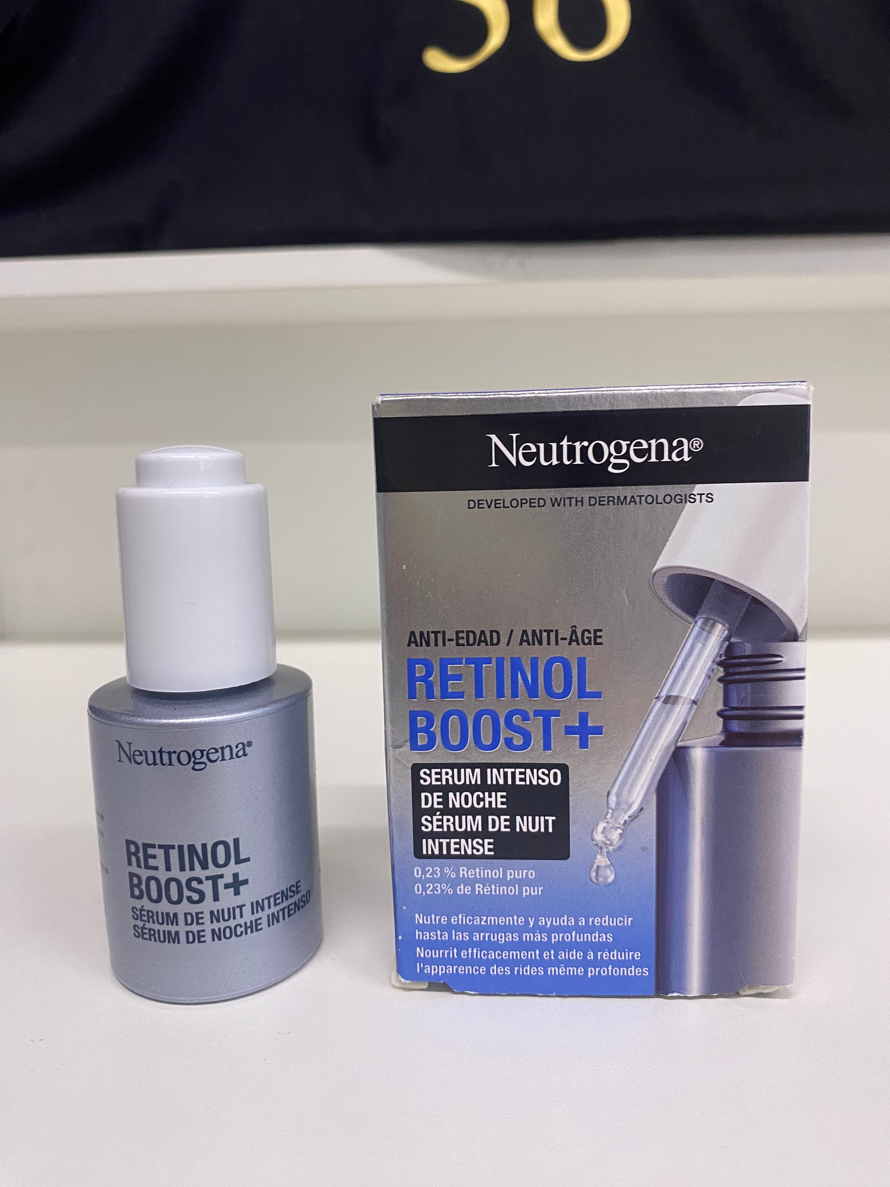 NEUTROGENA RETINOL BOOST+ 30ml
